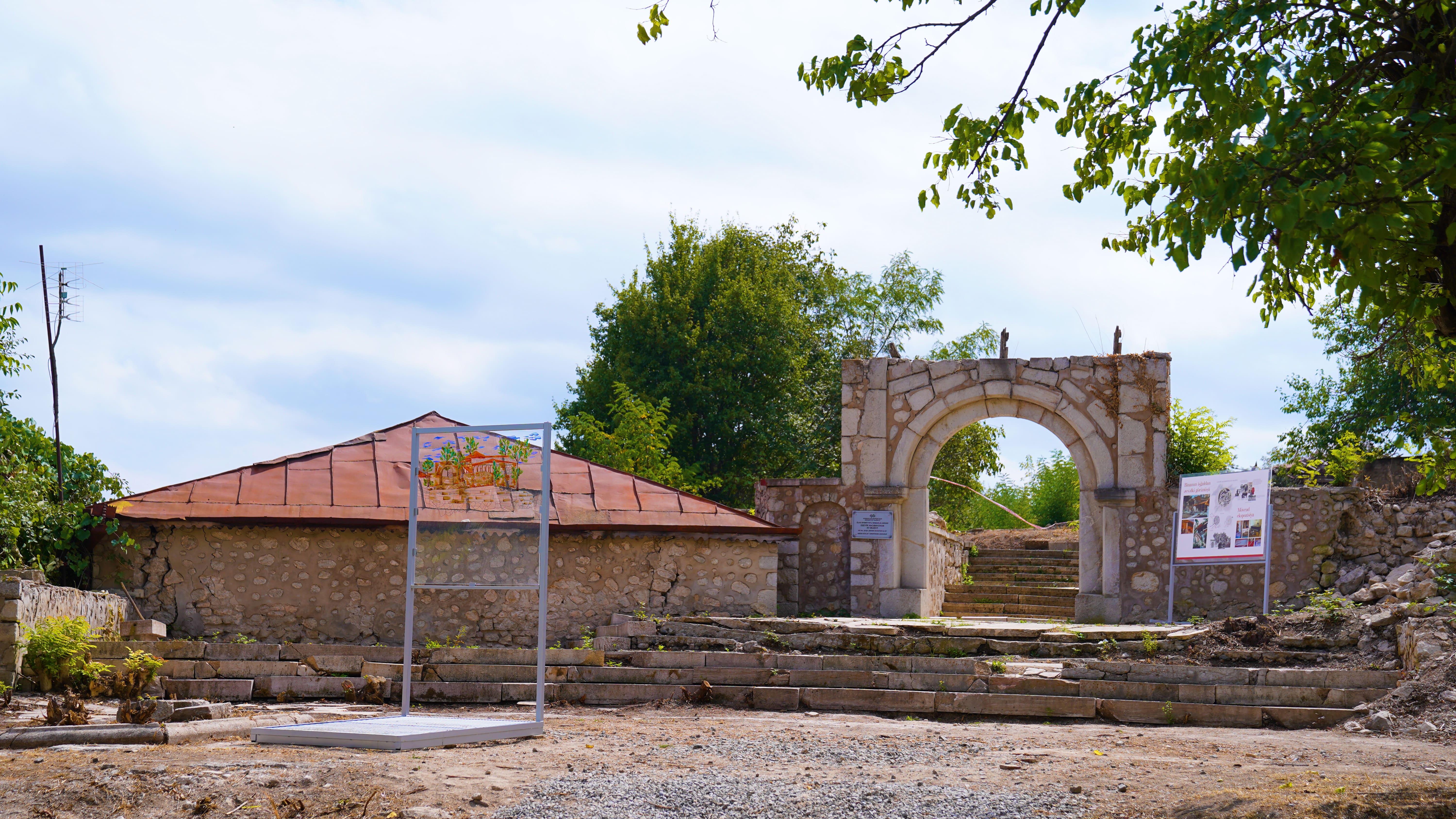 Qasım bəy Zakirin evi